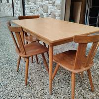 Tavolo + sedie