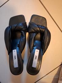 Sandalo nero Zara