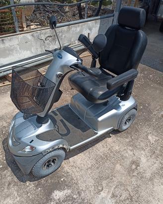 Scooter elettrico per anziani