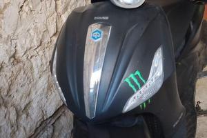 Piaggio Beverly 300 Police