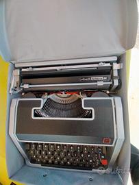macchina da scrivere 
