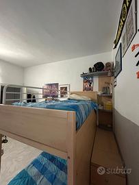 Letto a castello con gradini contenitori