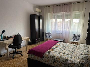 Stanza singola per studentessa dal 1 luglio