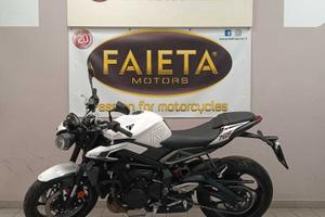 Triumph Street Triple 765 R - 2024