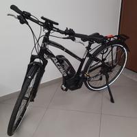 E-bike Bici ATALA B-Tour XLS con motore Bosch