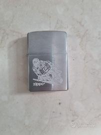 Accendino Zippo con custodia