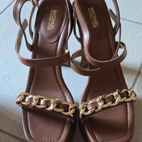 SANDALI CON PLATEAU CUOIO