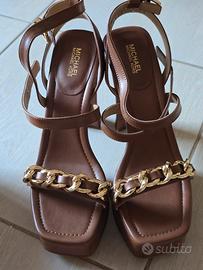 SANDALI CON PLATEAU CUOIO