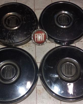 Coppa copriruota FIAT 124 e stemma originale