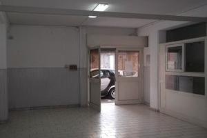 Locale di 140 mq al centro di Afragola