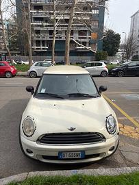 Mini one 2009  benzina