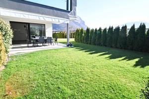 Luminoso trilocale con ampio giardino e garage a S