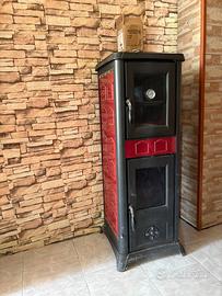 Stufa a legna con forno