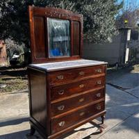 Antico como con specchiera e marmo