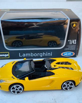 Burago Lamborghini Aventador modellinoo 1:43