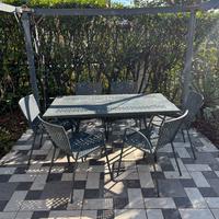 set tavolo e sedie da esterno