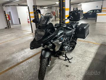 Bmw r 1250 gs triple black