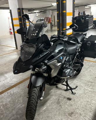Bmw r 1250 gs triple black