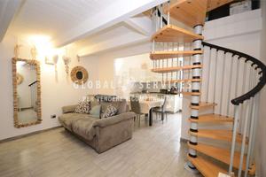 Affascinante Bilocale Ristrutturato Piazza Teatro