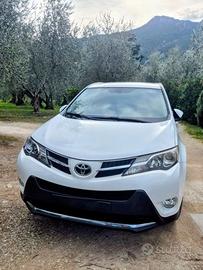 Toyota Rav 4; 4° Serie Lounge white edition