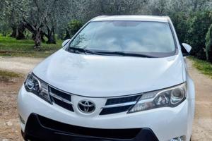 Toyota Rav 4; 4° Serie Lounge white edition