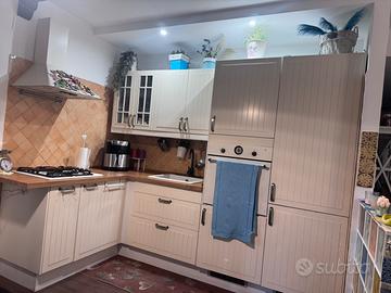 Cucina angolare completa