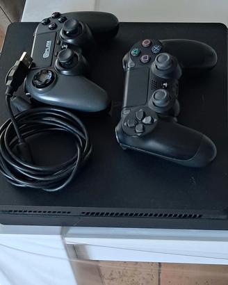 PlayStation 4 slim 