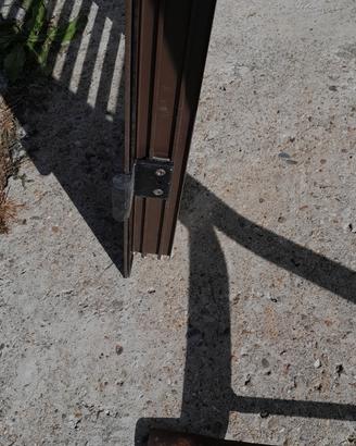 Telaio e persiane in alluminio 