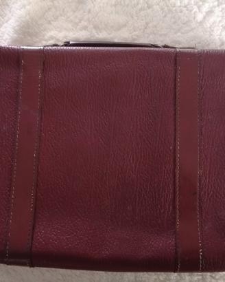 valigetta in pelle bordeaux 