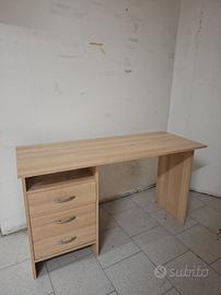 Scrivania Ikea