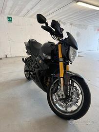 Suzuki Gsr 600