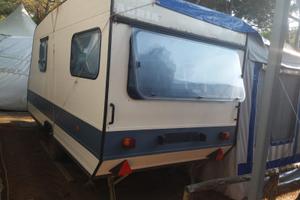 Roulotte Adria 420 4 posti+2+ accessori