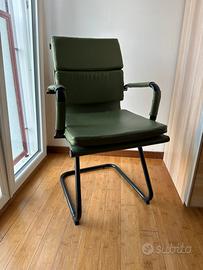 Sedia ufficio a sbalzo con braccioli