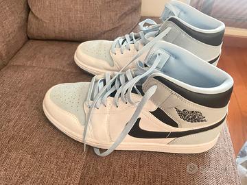 Jordan 1 mid ice blue