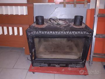 Stufa a legna ventilata