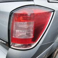 OPEL ASTRA STATION WAGON 2008 - STOP POSTERIORE DE