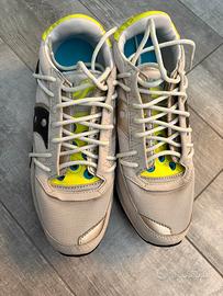 Saucony