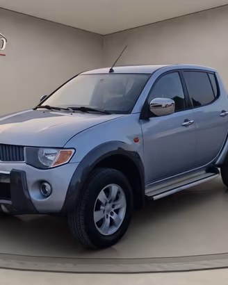 MITSUBISHI L200 2.5 DI-D/136CV Double Cab Invite