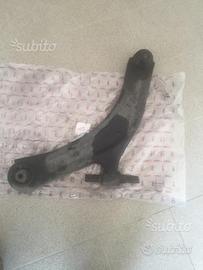 Braccio oscillante sx nissan qashqai, antenna