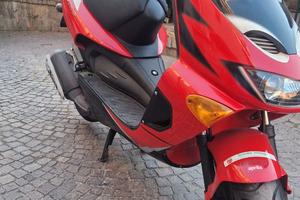 Aprilia sr 150 2t
