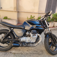 Moto Guzzi Breva 750 café racer
