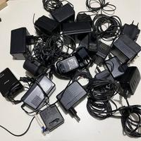 Alimentatori di vario genere, misura, potenza.