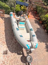 Gommone capelli