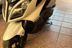Kymco downtown 125