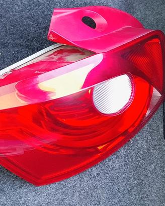 Faro posteriore sx Seat Ibiza 6J