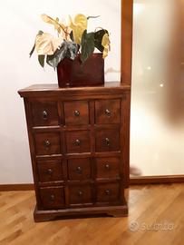 mobile in legno con cassetti