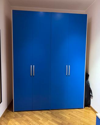 Armadio 4 ante  Moretti Compact