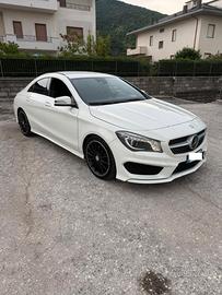 MERCEDES CLA 220 AMG