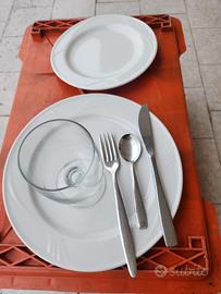 Piatti bicchieri posate