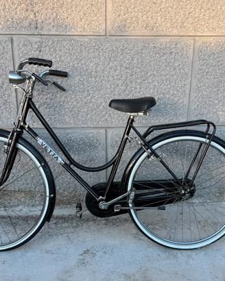 Bicicletta Vetta vintage da donna nera 26”